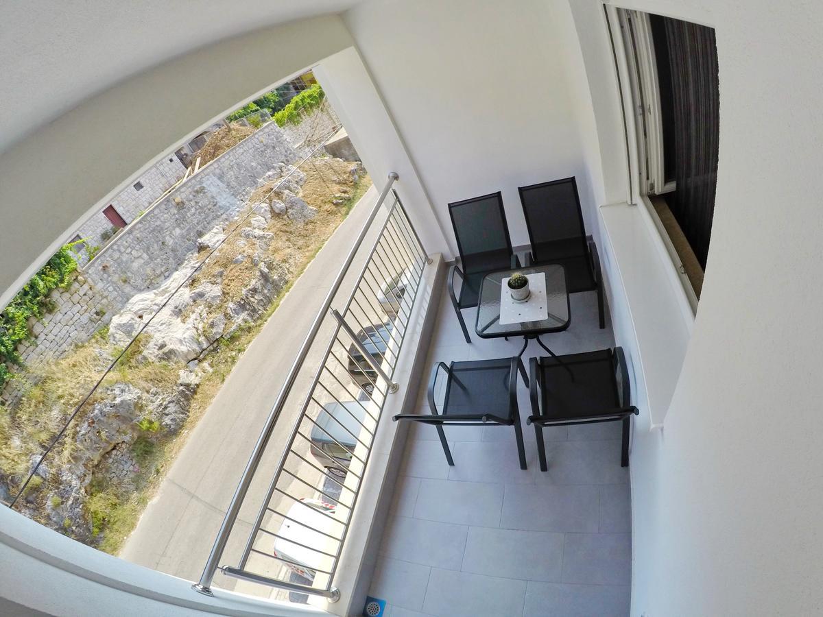 Apartman Beliville.Lux Trebin Dış mekan fotoğraf