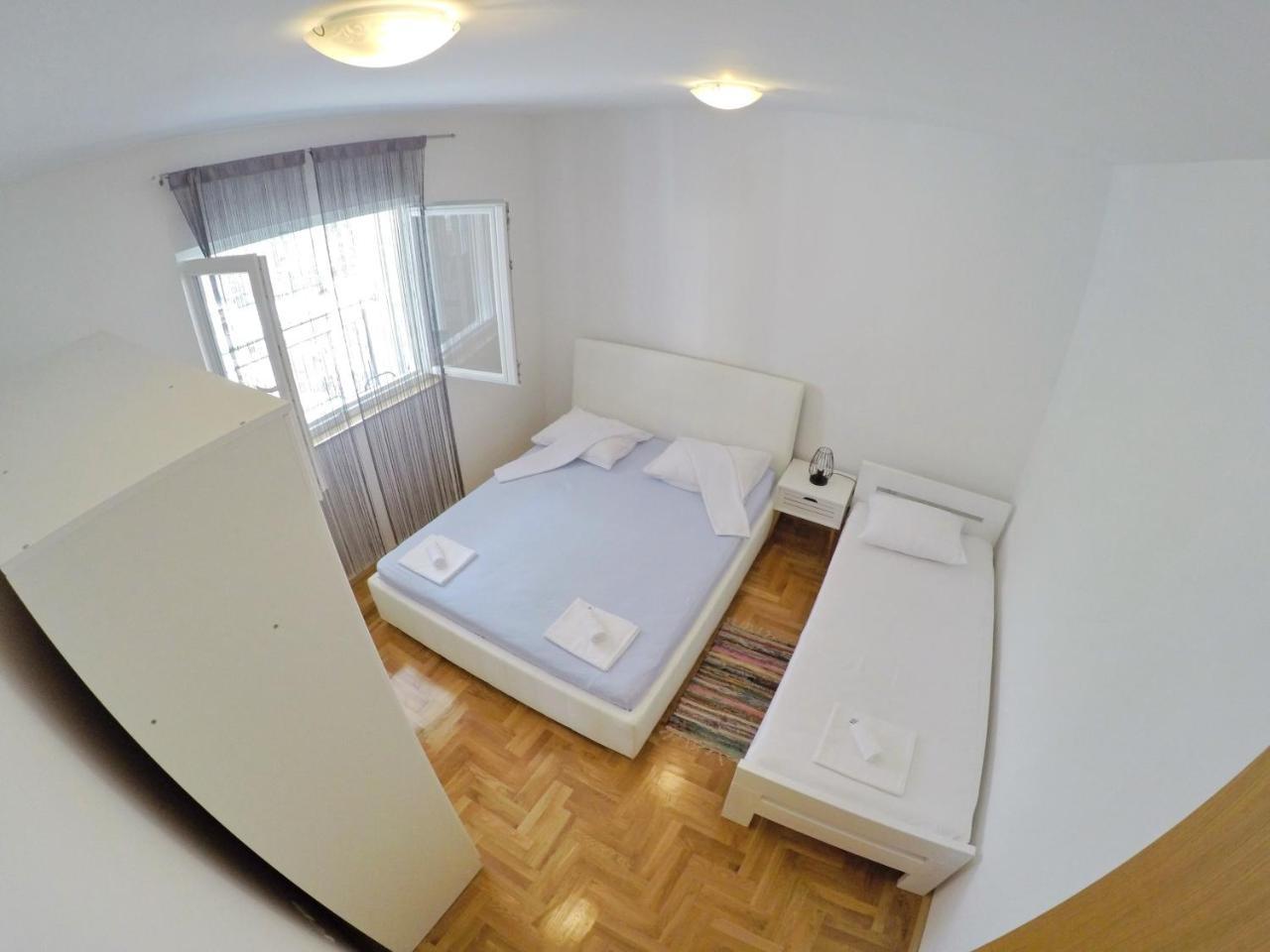 Apartman Beliville.Lux Trebin Dış mekan fotoğraf