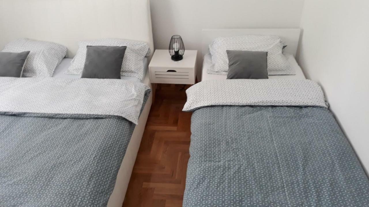 Apartman Beliville.Lux Trebin Dış mekan fotoğraf
